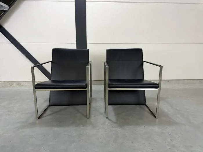 Arco Spine Sessel, Schwarzes Leder & Stahl — Sessel (Foto 2)