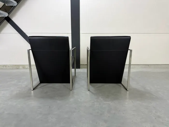 Arco Spine Sessel, Schwarzes Leder & Stahl — Sessel (Foto 4)
