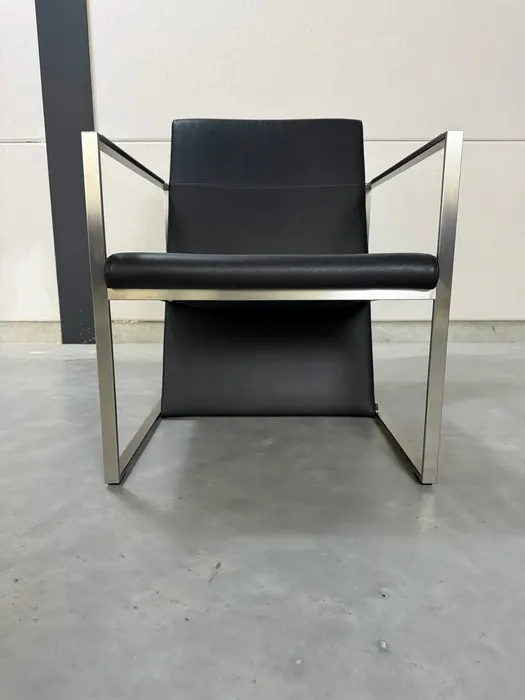 Arco Spine Sessel, Schwarzes Leder & Stahl — Sessel (Foto 6)