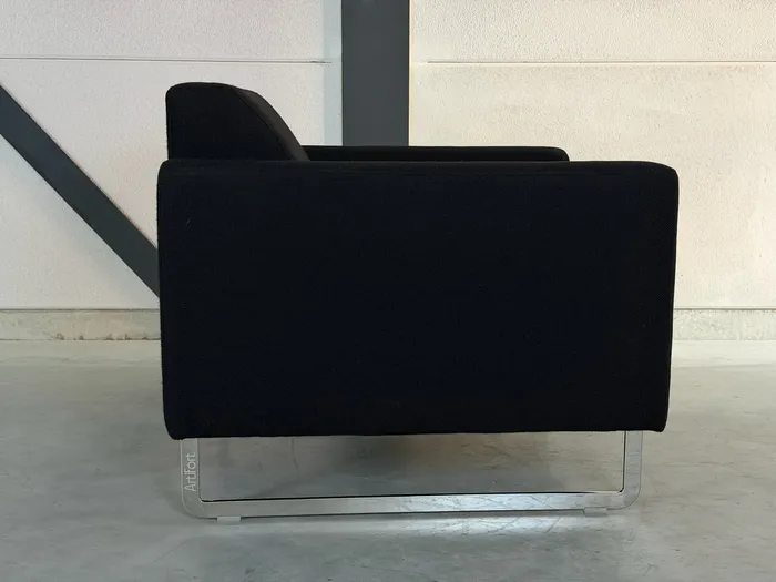 Artifort Mare fauteuil, zwarte stof — Fauteuil (foto 7)