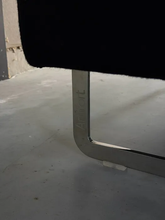 Artifort Mare fauteuil, zwarte stof — Fauteuil (foto 8)