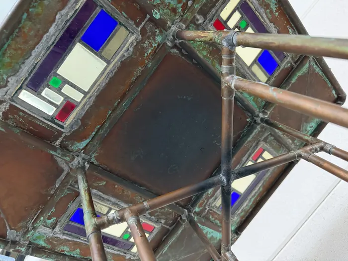 Cor de Ree bijzettafel, koper & glas-in-lood (1991) — Tafel (foto 3)