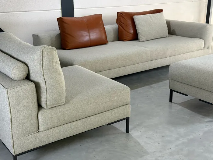 Design on Stock Aikon Lounge, zandgrijs, met poef — Bank (foto 2)