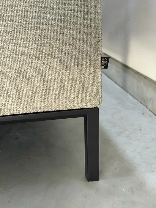 Design on Stock Aikon Lounge, zandgrijs, met poef — Bank (foto 13)