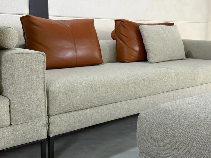 Design on Stock Aikon Lounge, zandgrijs, met poef — Bank (foto 6)