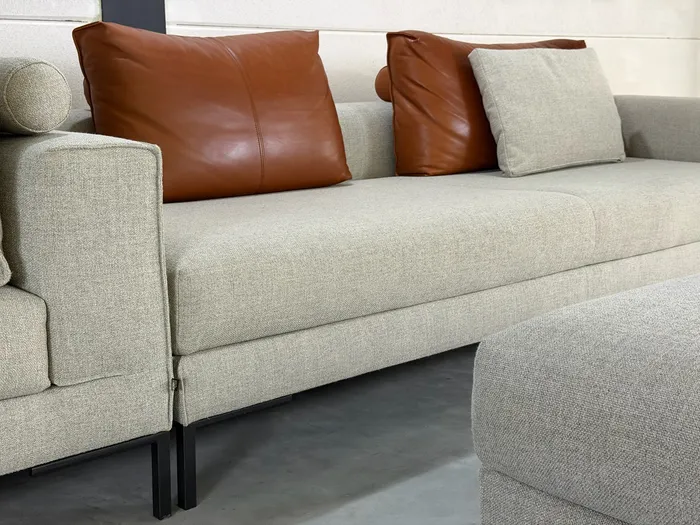 Design on Stock Aikon Lounge, zandgrijs, met poef — Bank (foto 7)