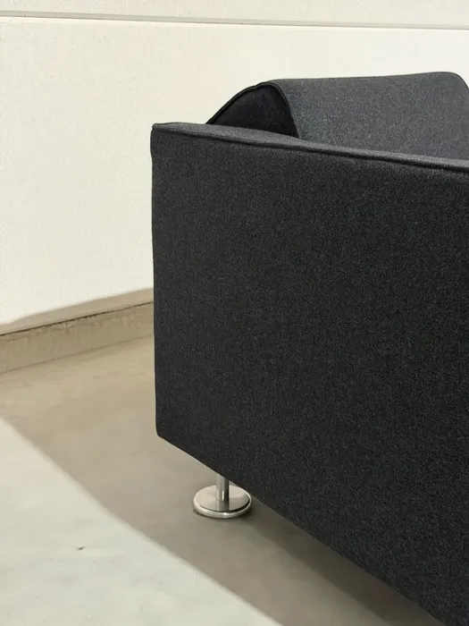 Design on Stock Blizz fauteuils, donkergrijze stof — Fauteuil (foto 10)