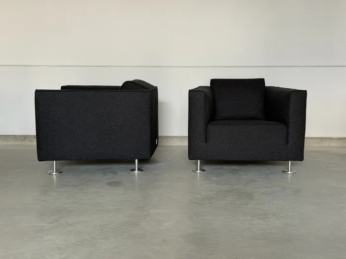 Design on Stock Blizz fauteuils, donkergrijze stof — Fauteuil (foto 1)