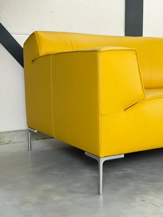 Design on Stock Bloq 3-Sitzer-Sofa, ockergelbes Leder — Sofa (Foto 8)