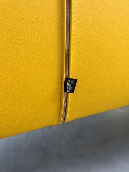 Design on Stock Bloq 3-Sitzer-Sofa, ockergelbes Leder — Sofa (Foto 9)