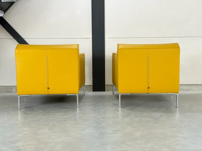 Design on Stock Bloq Sessel, ockergelbes Leder — Sessel (Foto 6)