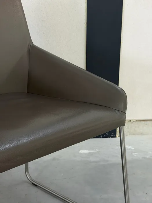 Design on Stock Vico Esszimmerstühle (6er-Set), graubraunes Leder — Stuhl (Foto 9)