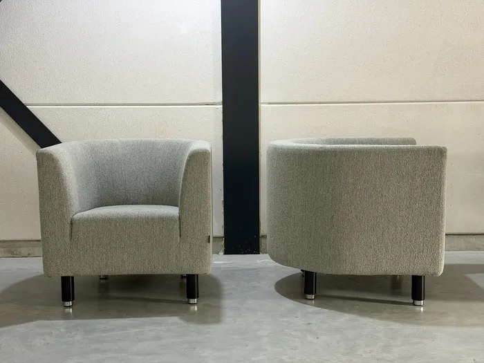 Gelderland fauteuils, wit/grijs gemêleerde stof