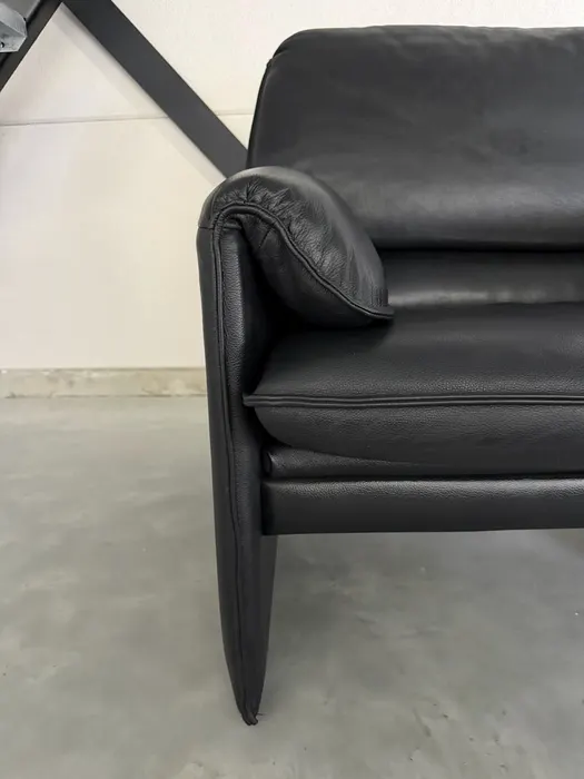 Leolux Bora Beta Sessel mit Hocker — Sessel (Foto 3)