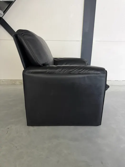 Leolux Bora Beta Sessel mit Hocker — Sessel (Foto 5)