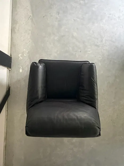 Leolux Bora Beta Sessel mit Hocker — Sessel (Foto 6)
