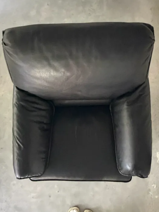 Leolux Bora Beta Sessel mit Hocker — Sessel (Foto 7)