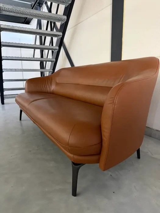 Leolux Lindo 3-zitsbank, cognac leer — Bank (foto 3)