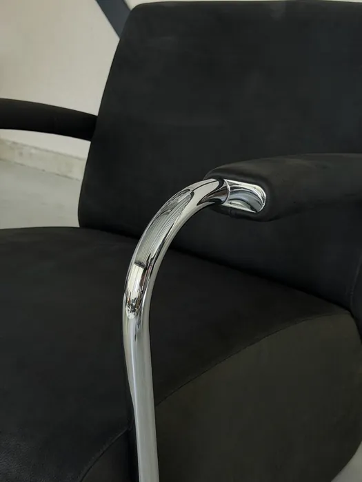 Leolux Scylla fauteuil, zwart Danza leder — Fauteuil (foto 10)