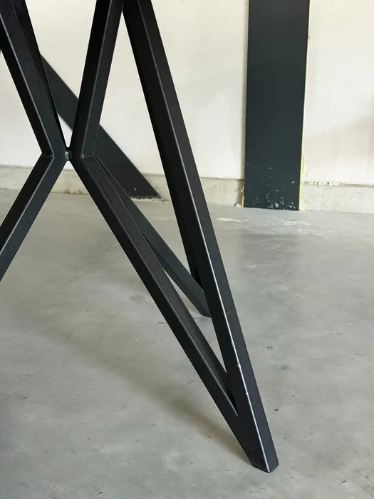 Studio Henk Butterfly ronde eettafel, eiken — Tafel (foto 5)