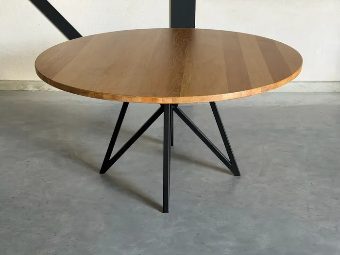 Studio Henk Butterfly ronde eettafel, eiken — Tafel (foto 6)
